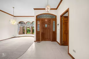 589 Edelweiss Dr, Antioch, IL 60002 - Photo 2