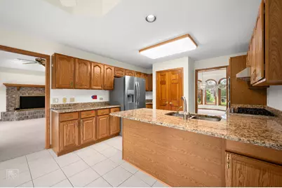 589 Edelweiss Drive, Antioch, IL 60002 - Photo 8