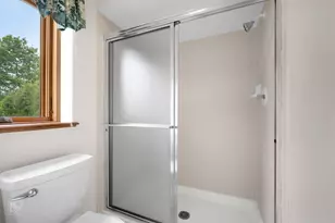 589 Edelweiss Dr, Antioch, IL 60002 - Photo 16