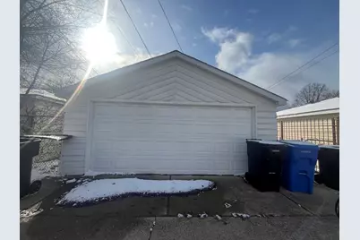 10411 S Vernon Avenue, Chicago, IL 60628 - Photo 2