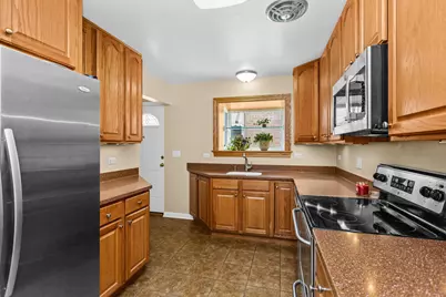 6034 Grove Court, Morton Grove, IL 60053 - Photo 6