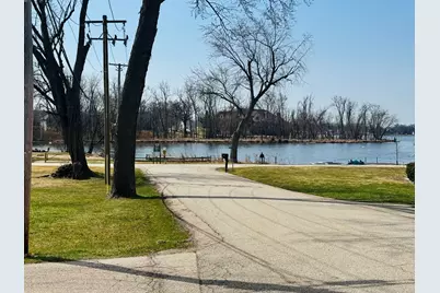 42129 N 2nd Avenue, Antioch, IL 60002 - Photo 2