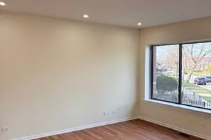 8010 S Ridgeland Ave, Chicago, IL 60617 - Photo 2