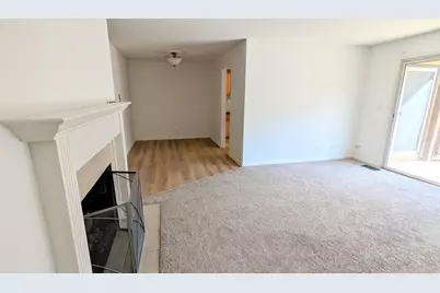 54 Plymouth Court #102D, Naperville, IL 60565 - Photo 6