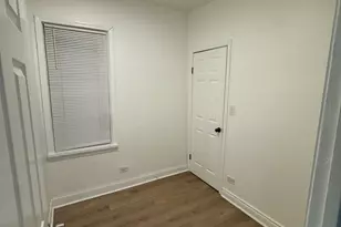 617 W 43rd Pl, Chicago, IL 60609 - Photo 10