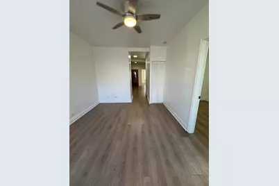 617 W 43rd Place #1, Chicago, IL 60609 - Photo 4