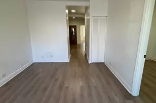 617 W 43rd Pl, Chicago, IL 60609 - Photo 4