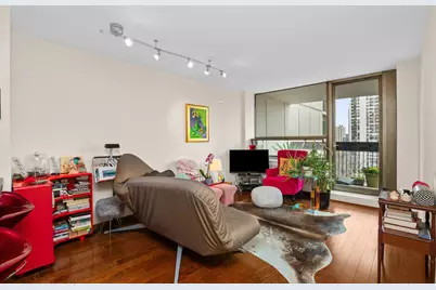 [Address not provided], Chicago, IL 60610 - Photo 8