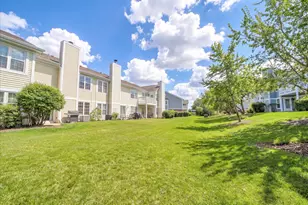 208 Westminster Ct, Schaumburg, IL 60193 - Photo 16