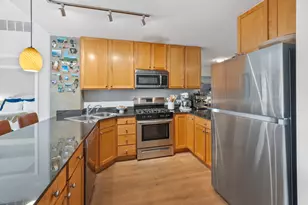1212 N Wells St, Chicago, IL 60610 - Photo 6
