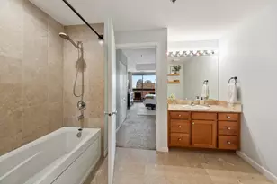 1212 N Wells St, Chicago, IL 60610 - Photo 16
