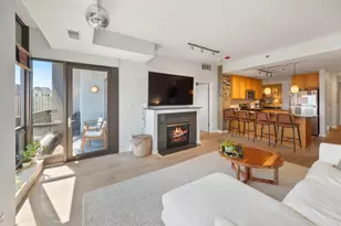 1212 N Wells St, Chicago, IL 60610 - Photo 4