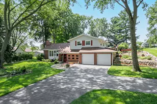 8722 Sheffield Dr, Belvidere, IL 61008 - Photo 2