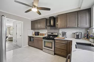 [Address not provided], Lombard, IL 60148 - Photo 10