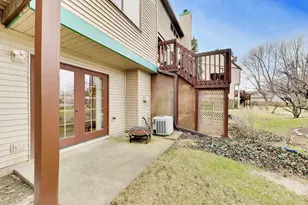 943 W Essex Pl, Arlington Heights, IL 60004 - Photo 52