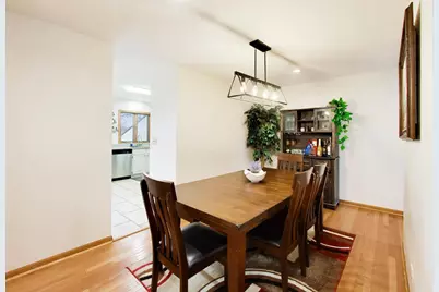 943 W Essex Place, Arlington Heights, IL 60004 - Photo 10