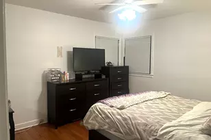 8717 Karlov Ave, Skokie, IL 60076 - Photo 14