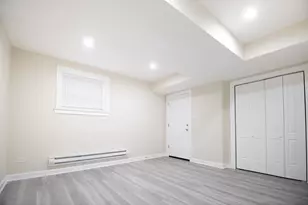 726 W Roscoe St, Chicago, IL 60657 - Photo 6