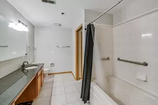 3135 Town Square Dr, Rolling Meadows, IL 60008 - Photo 18