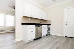 6485 W Roscoe St, Chicago, IL 60657 - Photo 6