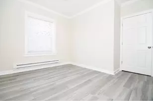 6485 W Roscoe St, Chicago, IL 60657 - Photo 12