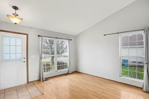 909 Mission Blvd, Joliet, IL 60436 - Photo 2