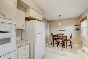 8621 W Madison Dr, Niles, IL 60714 - Photo 6