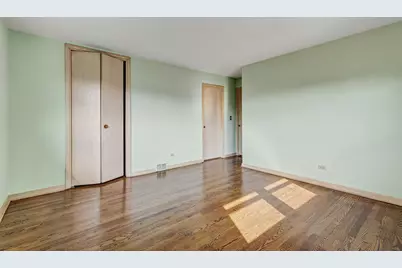 [Address not provided], Niles, IL 60714 - Photo 10