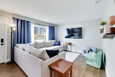 321 S Gilbert Avenue, La Grange, IL 60525 - Photo 2