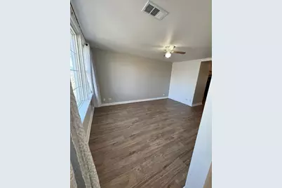 617 W 43rd Place #2, Chicago, IL 60609 - Photo 2