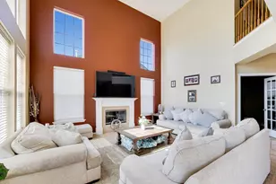 343 Copper Springs Ln, Elgin, IL 60124 - Photo 10