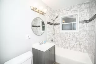 729 Blackhawk Dr, University Park, IL 60484 - Photo 10