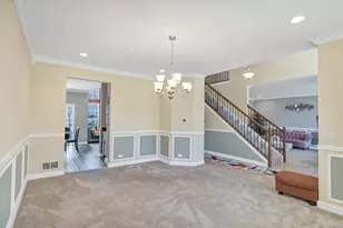 2124 Amelia Ln, Hoffman Estates, IL 60192 - Photo 6