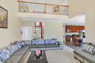 2124 Amelia Ln, Hoffman Estates, IL 60192 - Photo 12