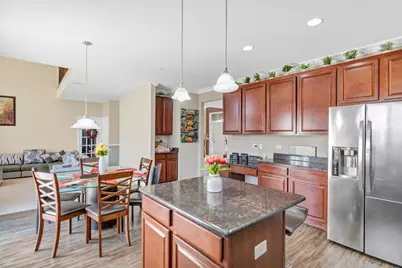 2124 Amelia Lane, Hoffman Estates, IL 60192 - Photo 22