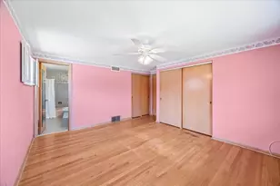 10406 Preston St, Westchester, IL 60154 - Photo 14