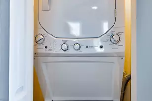 2625 W Belmont Ave, Chicago, IL 60618 - Photo 20