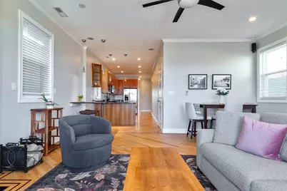 2625 W Belmont Avenue #4, Chicago, IL 60618 - Photo 6