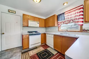 227 Meadow Dr, Orangeville, IL 61060 - Photo 14