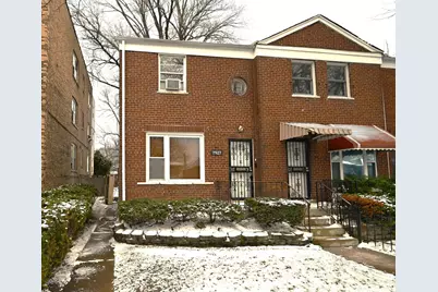 7927 S Jeffery Boulevard, Chicago, IL 60617 - Photo 1