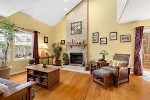 3072 Anton Cir, Aurora, IL 60504 - Photo 4