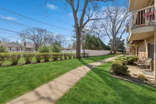 611 W Central Rd, Mount Prospect, IL 60056 - Photo 22