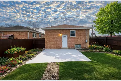 12401 Justine Street, Calumet Park, IL 60827 - Photo 4