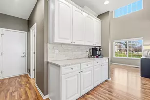 17634 S Alta Dr, Lockport, IL 60441 - Photo 4