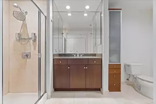 130 N Garland Ct, Chicago, IL 60602 - Photo 32