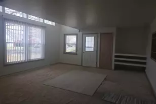 105 S Clermont St, Bowen, IL 62316 - Photo 2