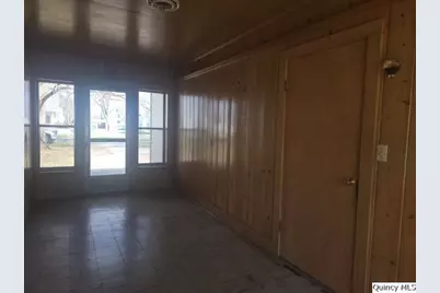 105 S Clermont St, Bowen, IL 62316 - Photo 18