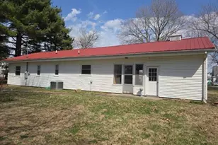 105 S Clermont St, Bowen, IL 62316 - Photo 22