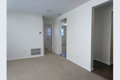 11137 S Emerald Avenue #2R, Chicago, IL 60628 - Photo 6