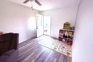 1444 E 4th St, Centralia, IL 62801 - Photo 4